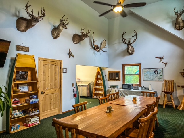 Pere Marquette River Lodge photo 3