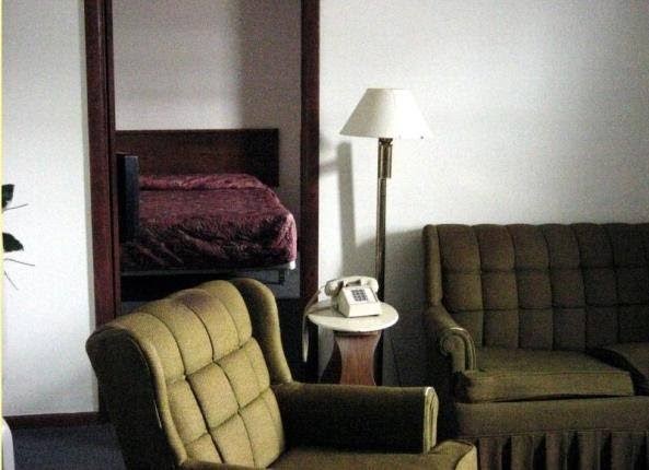 Double A Motel photo 3