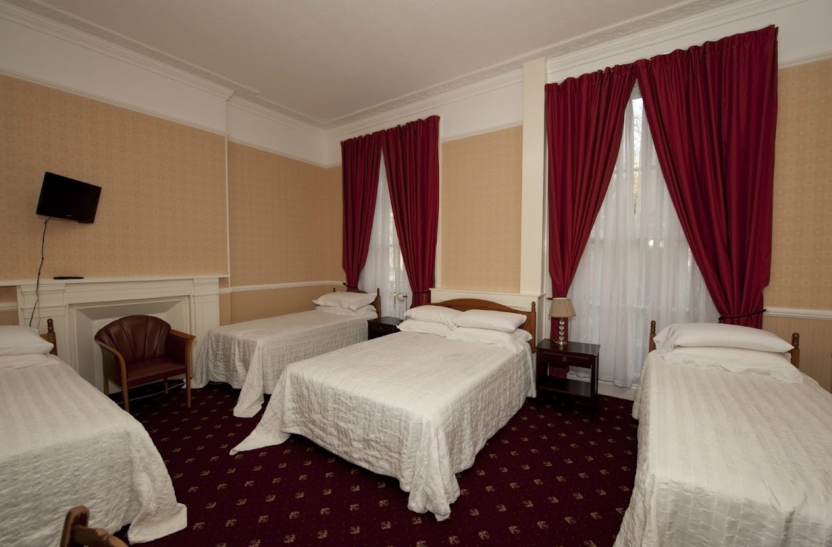 Balmoral House Hotel