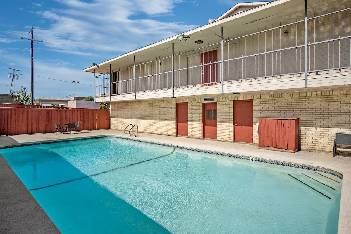 Americas Best Value Inn Midlothian Cedar Hill