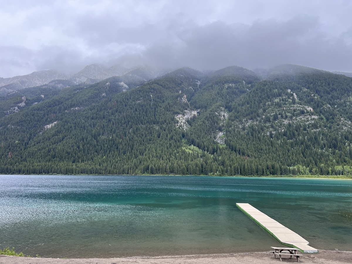 Grave Lake