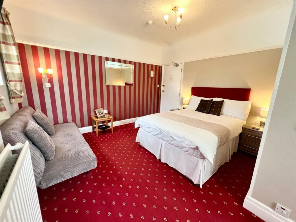 Cleave Court Guest House photo 2