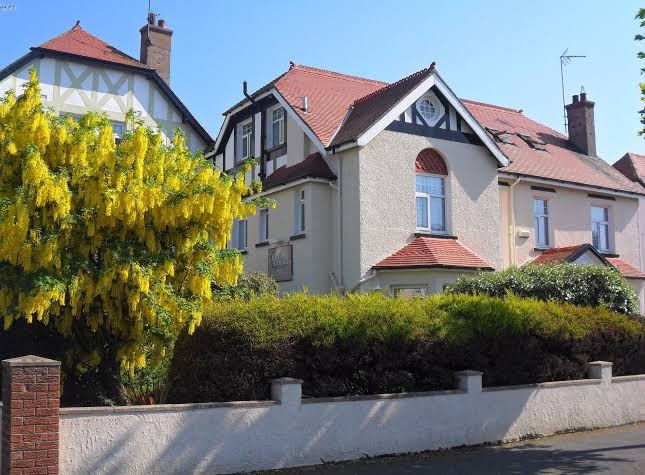 Cleave Court Guest House photo 3