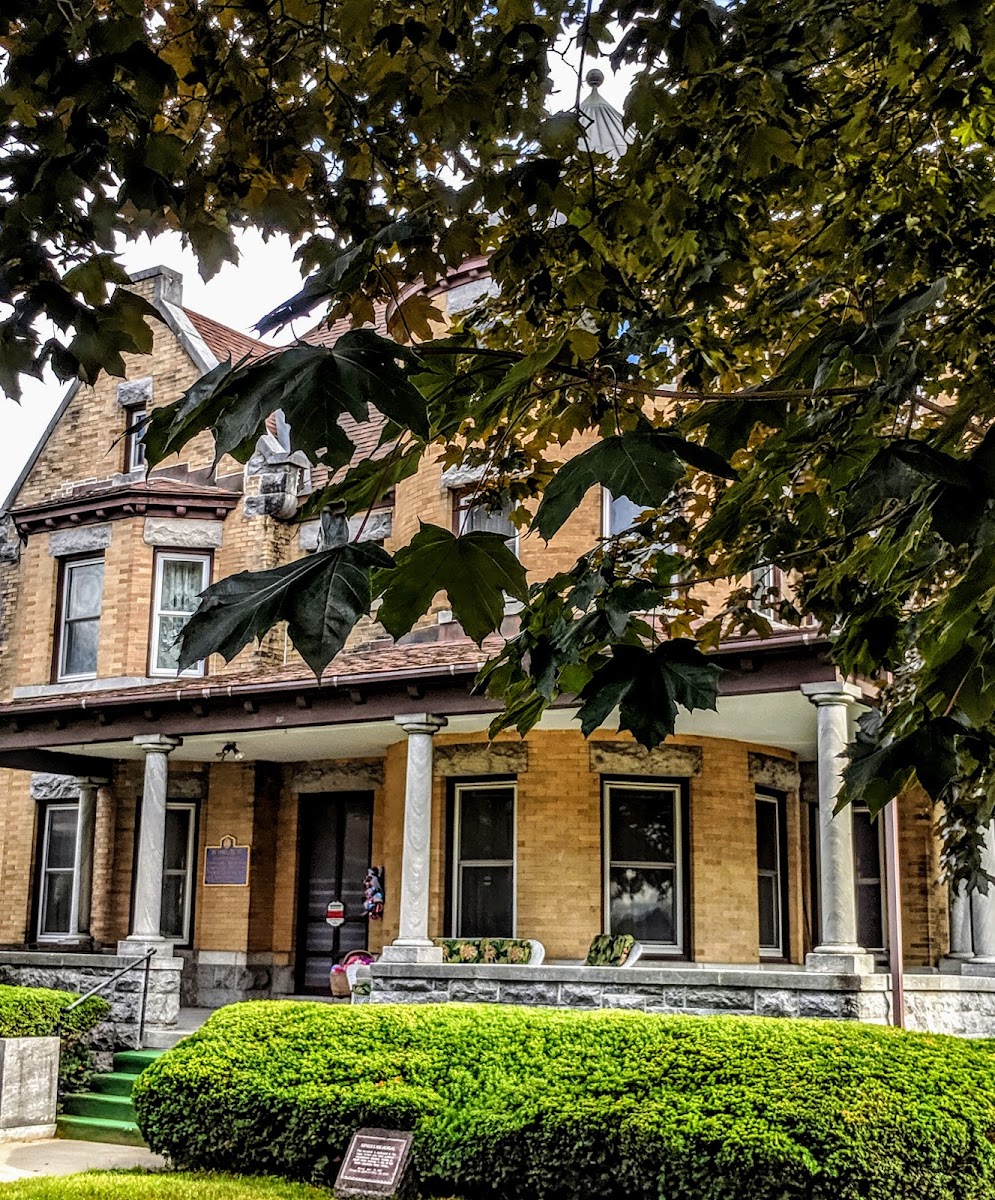 Gouverneur Museum