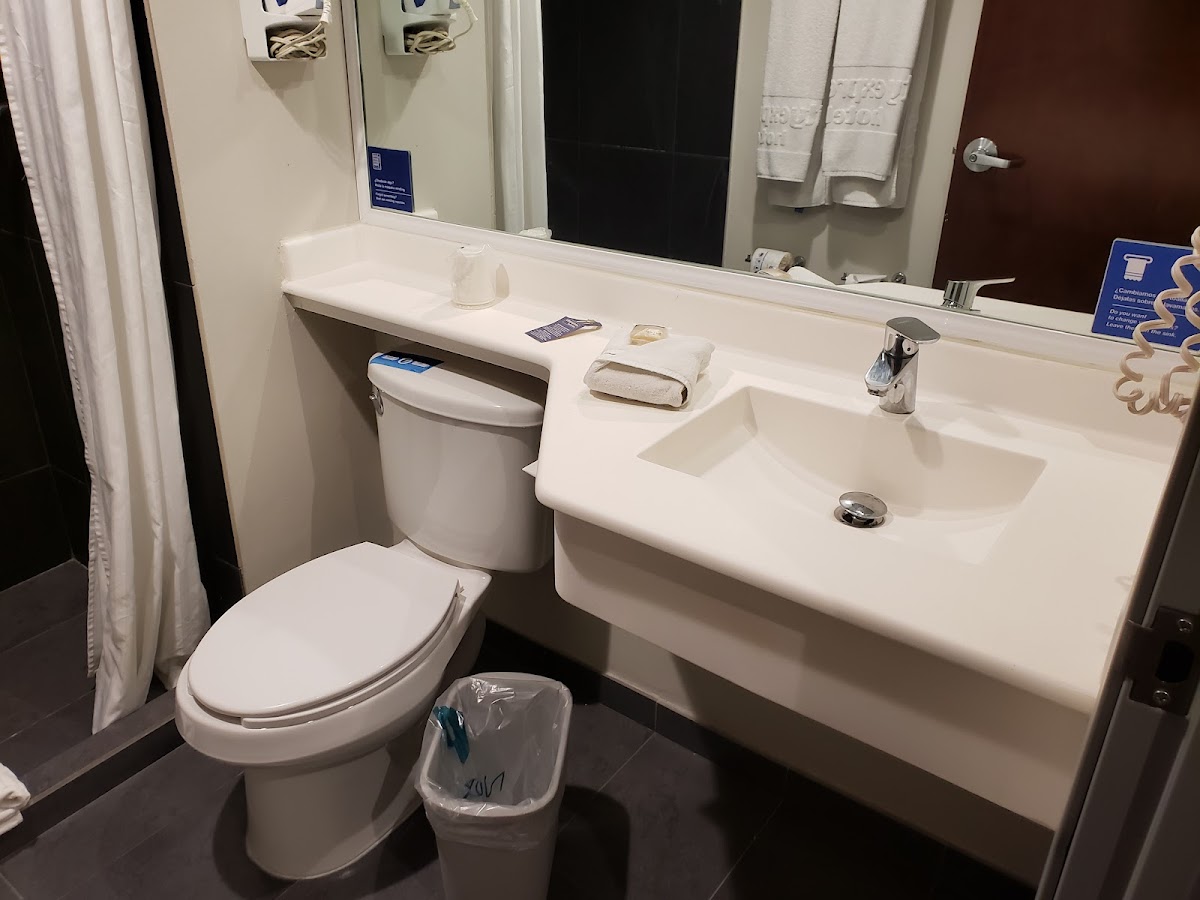 City Express by Marriott Saltillo Norte photo 3
