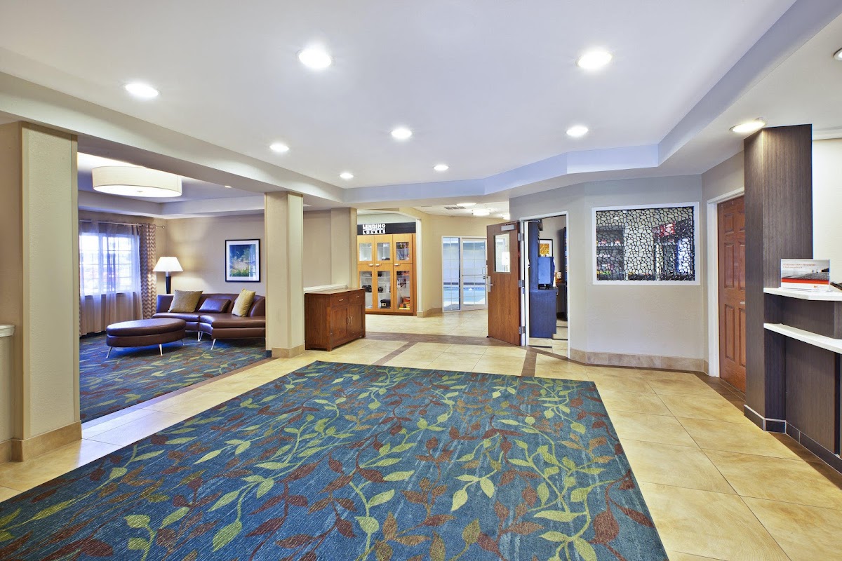 Candlewood Suites Indianapolis Airport by IHG photo 3