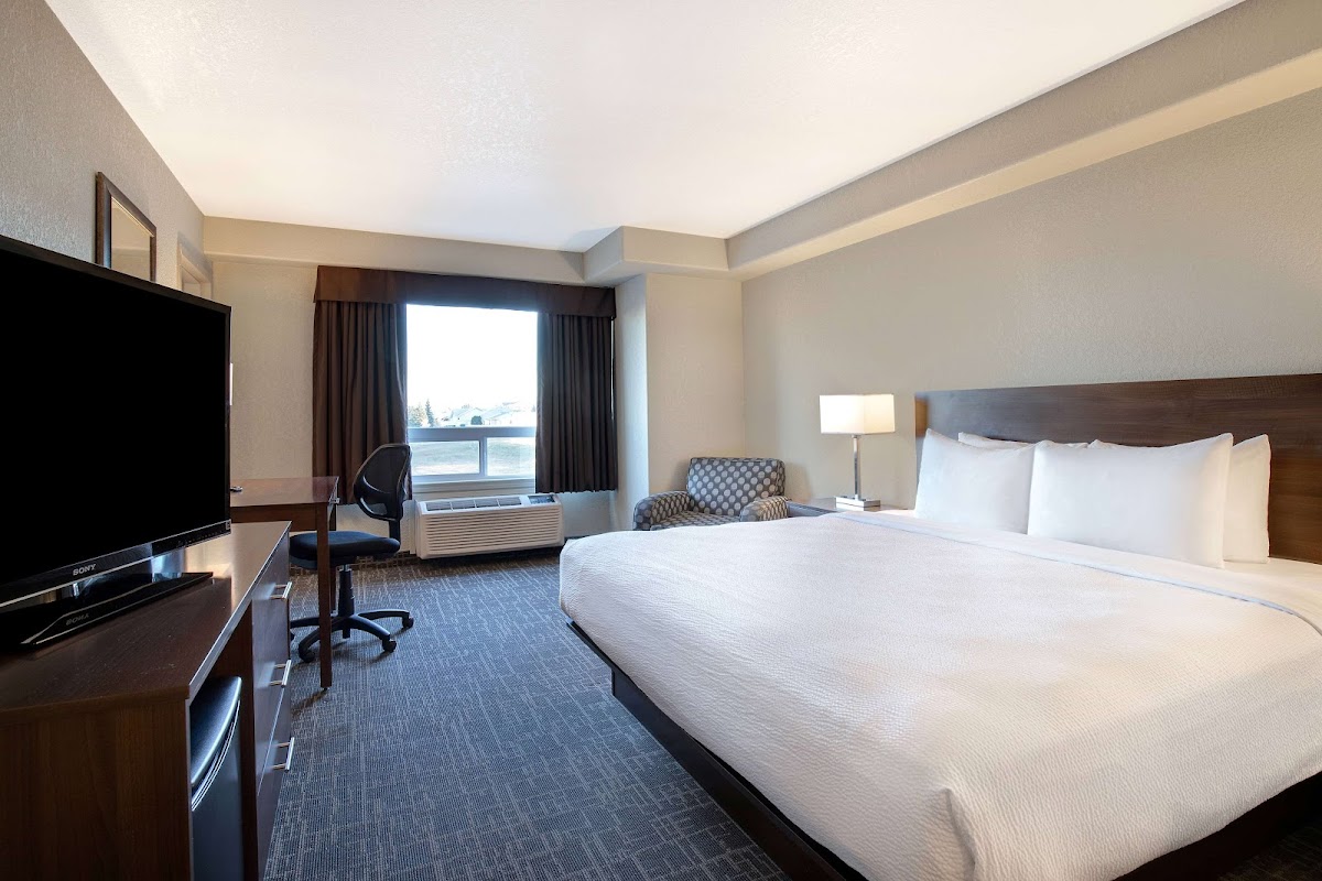 Days Inn & Suites by Wyndham Yorkton photo 2