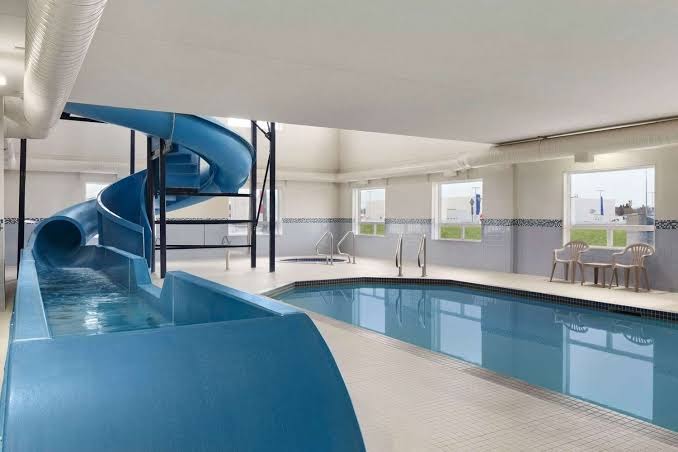 Days Inn & Suites by Wyndham Yorkton photo 3