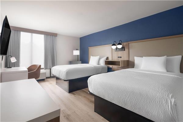 La Quinta Inn & Suites by Wyndham Myrtle Beach photo 2