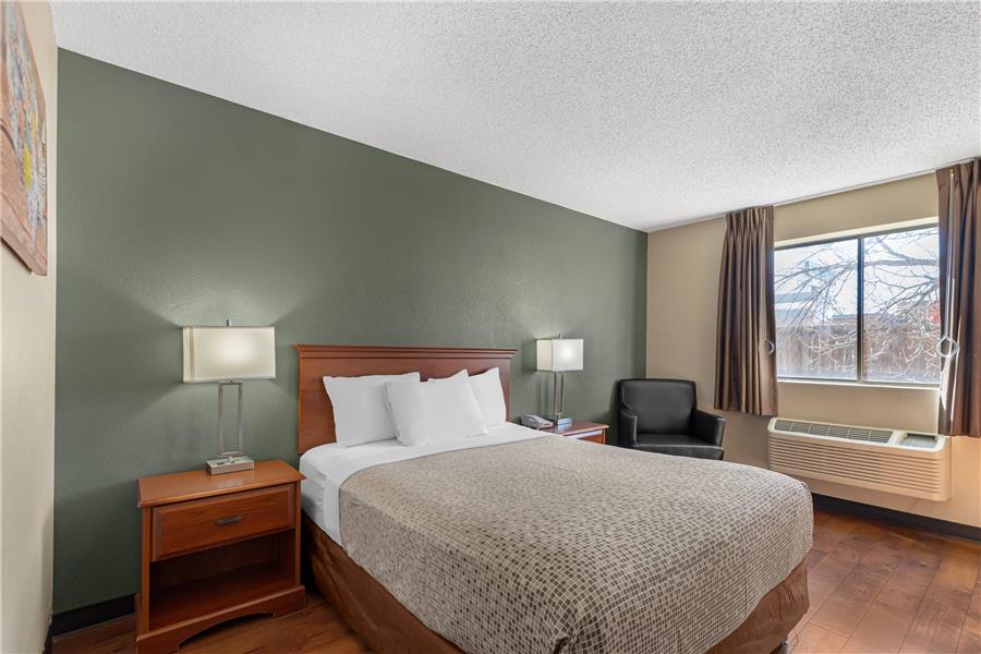 Econo Lodge Longmont East photo 2