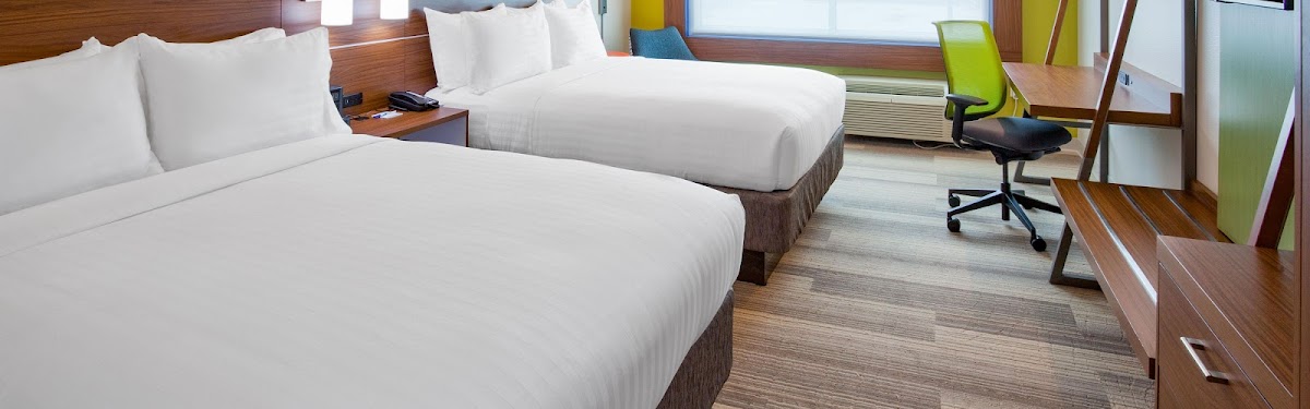 Holiday Inn Express & Suites Des Moines Downtown by IHG photo 3