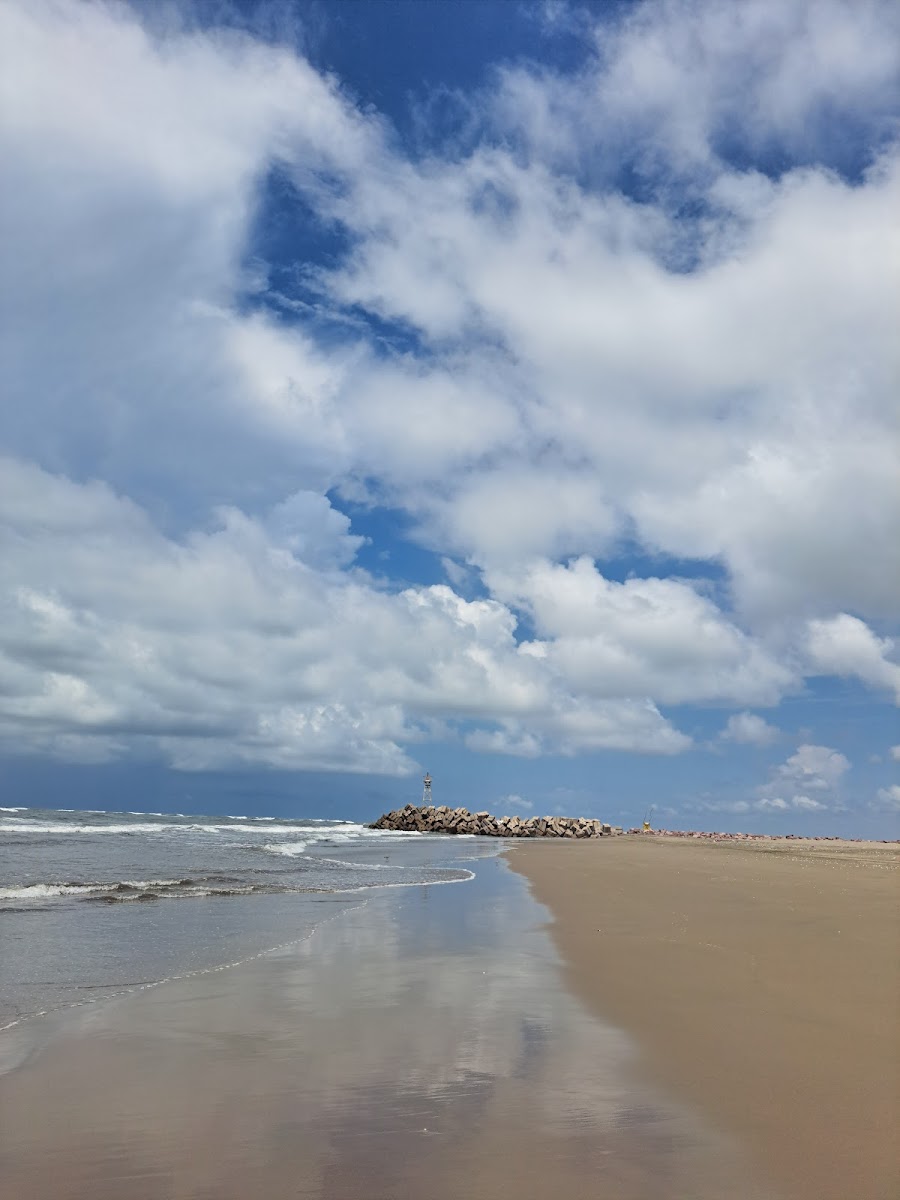Las Glorias Beach