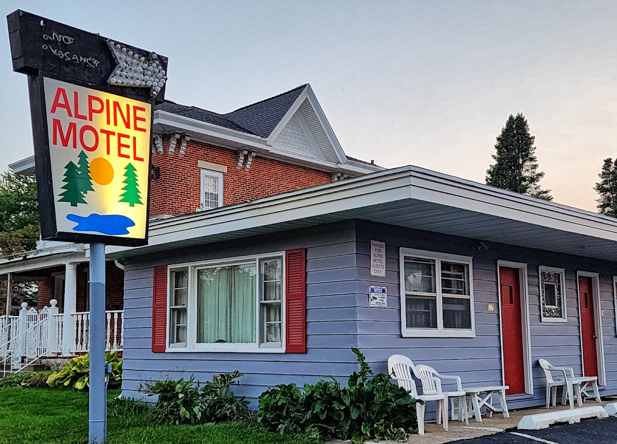 Alpine Motel | Wisconsin Dells, WI, USA photo 3