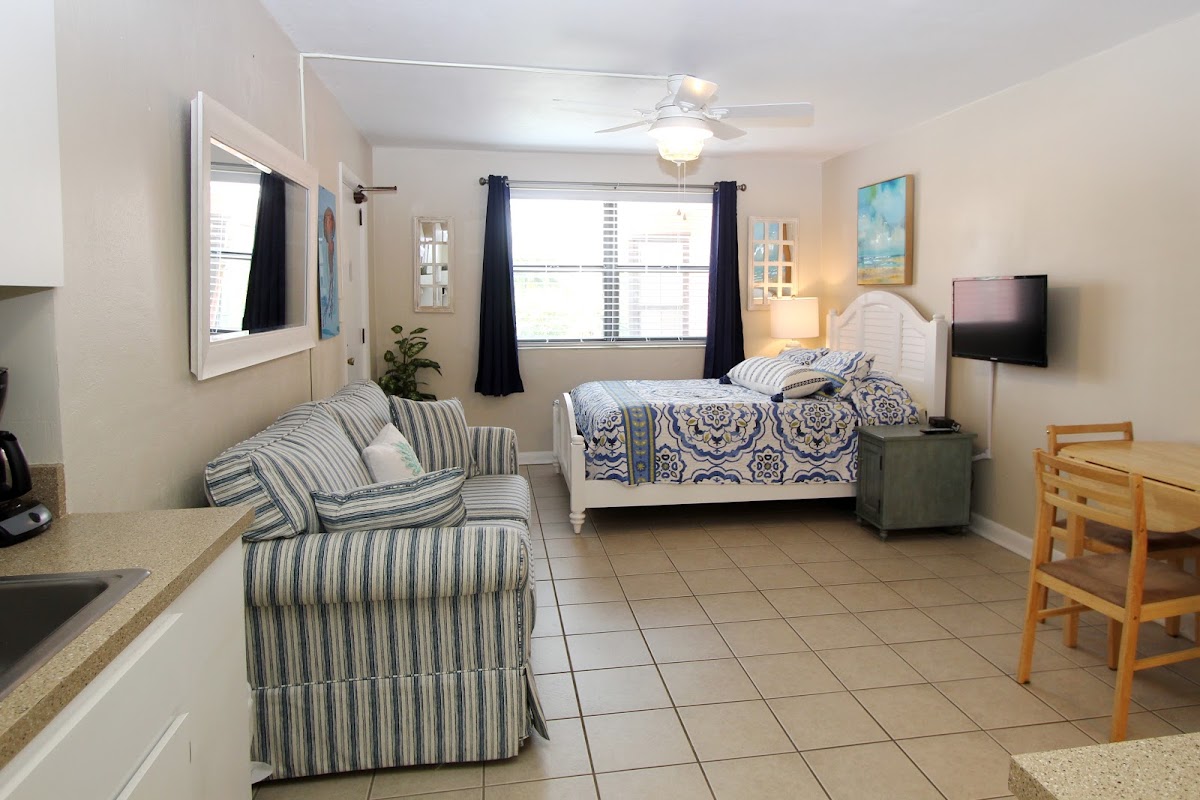 Gulf Winds Resort photo 2
