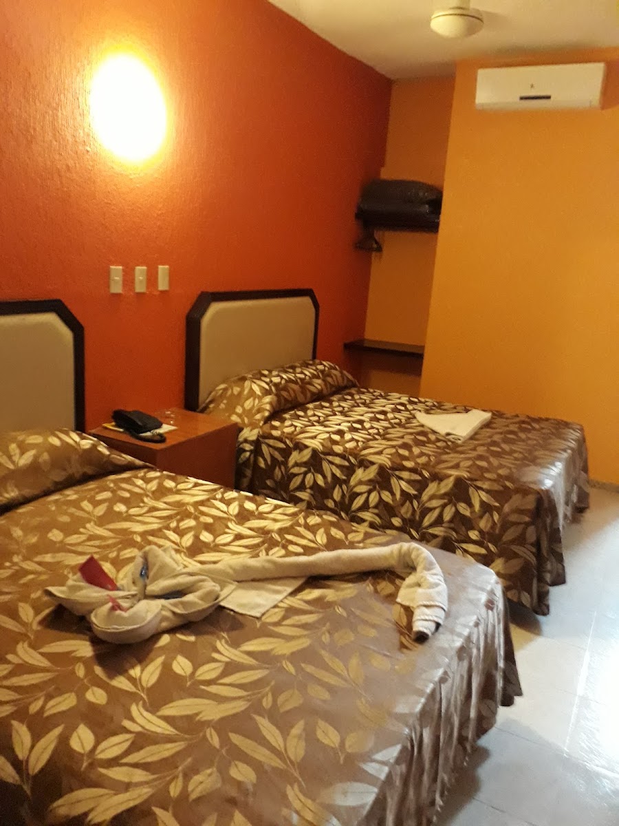 Hotel Merida photo 2