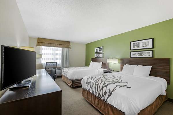 Sleep Inn & Suites Charles City photo 2