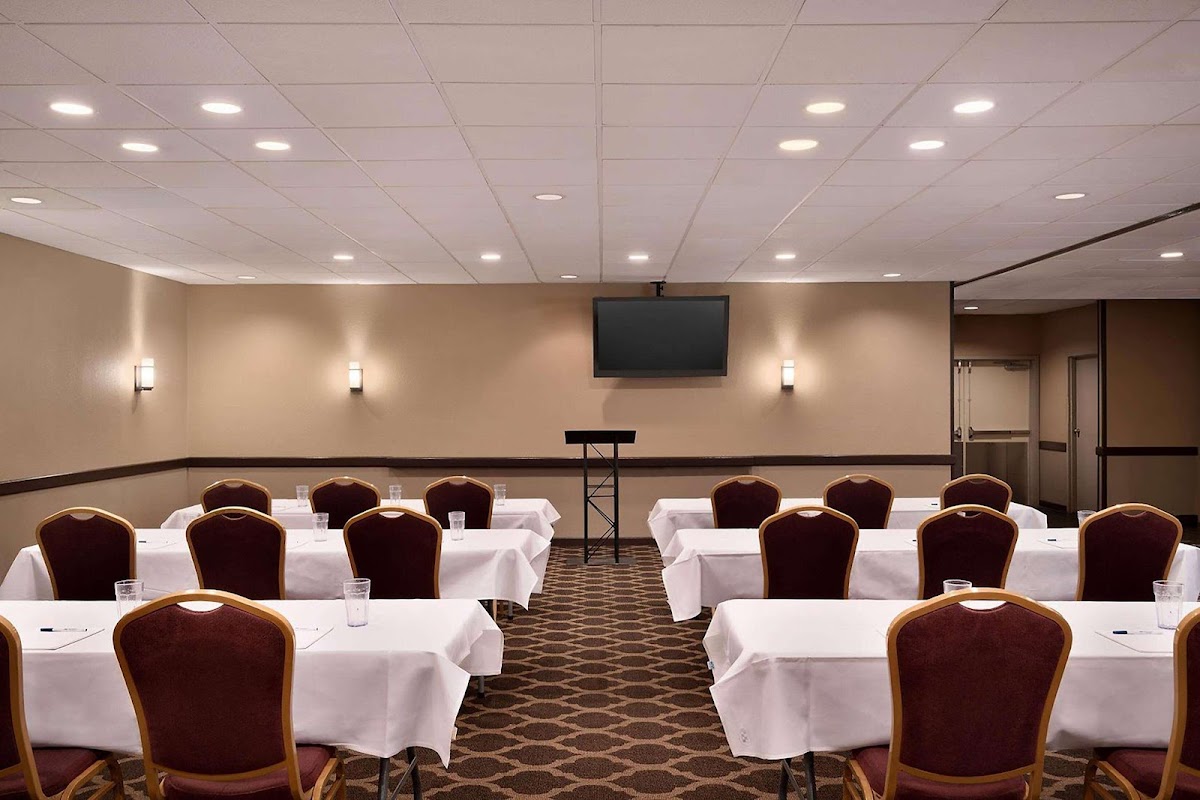 Days Inn by Wyndham Culpeper photo 3