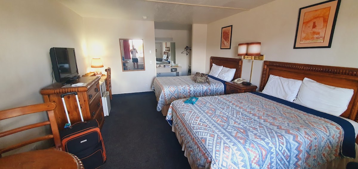 Four Corners Inn photo 2