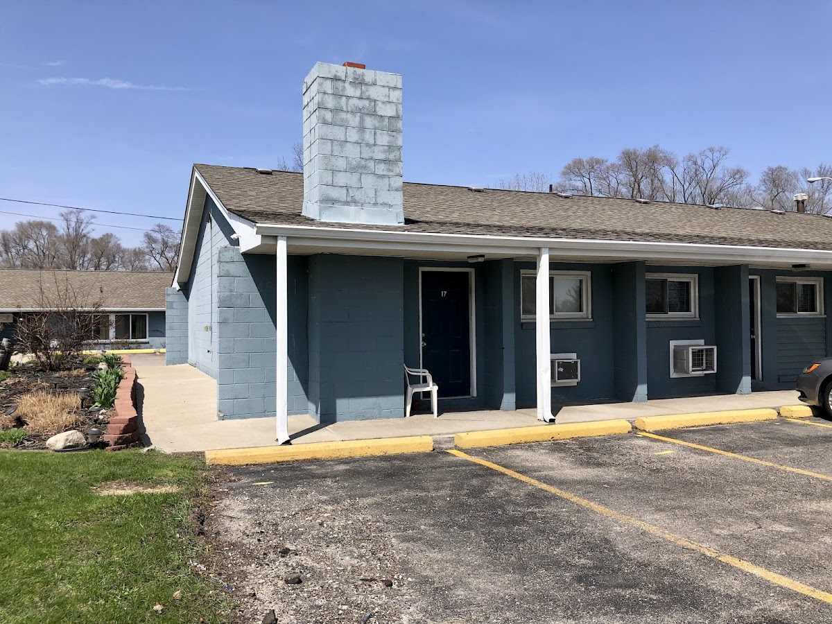 Woodland Lake Motel