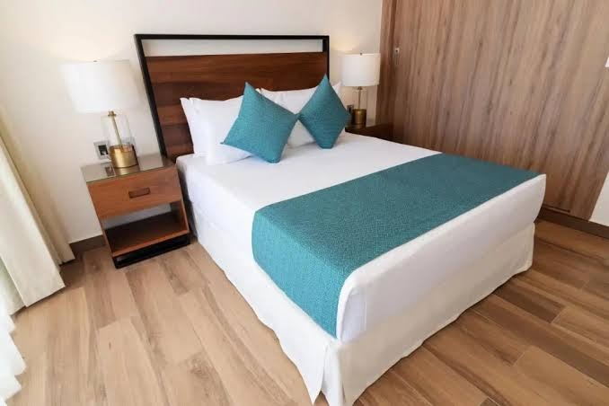Hotel Heaven Suites photo 2