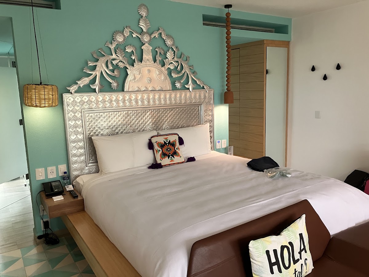 Los Veneros Beachfront Residences photo 2