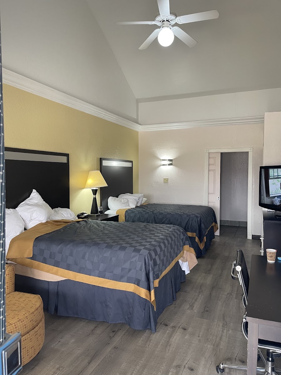 Americas Best Value Inn Sinton photo 2