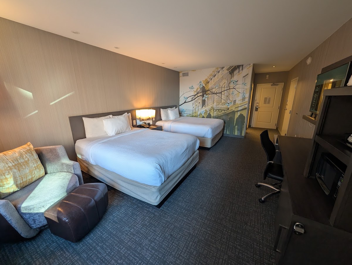 Courtyard by Marriott Richmond Downtown photo 2