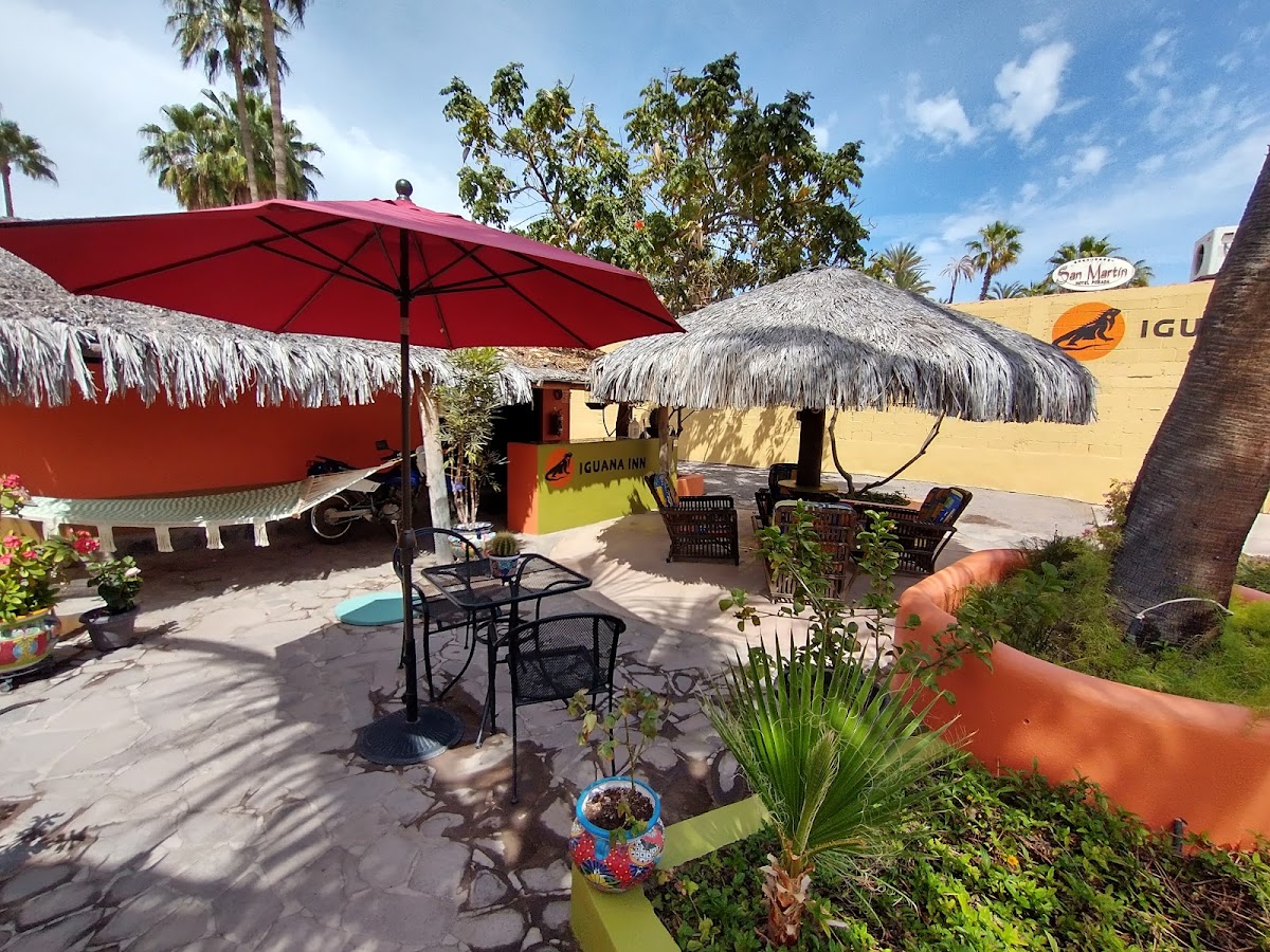 Iguana Inn Hotel