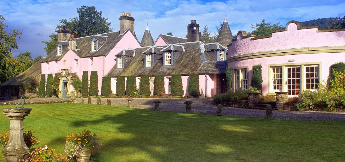 Roman Camp Hotel