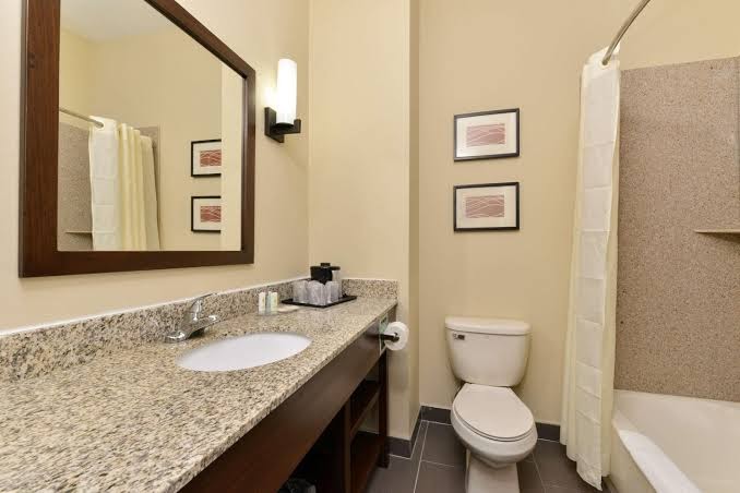 Days Inn by Wyndham Manheim Lebanon photo 2
