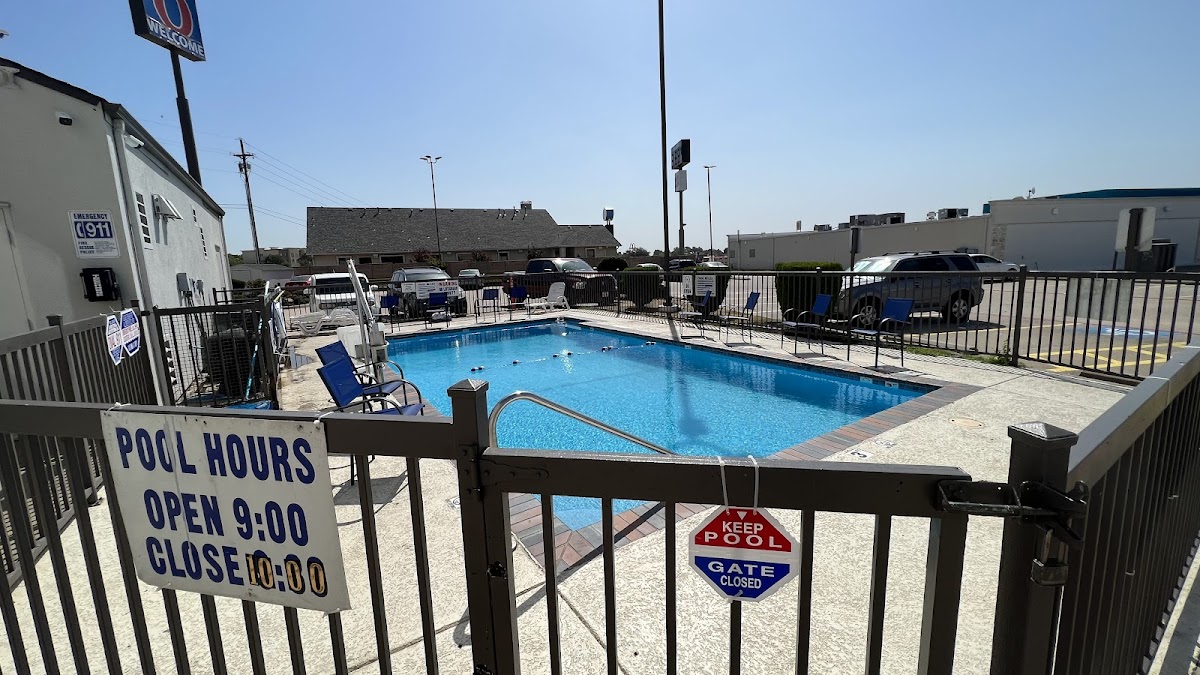 Motel 6 Denison, TX photo 3