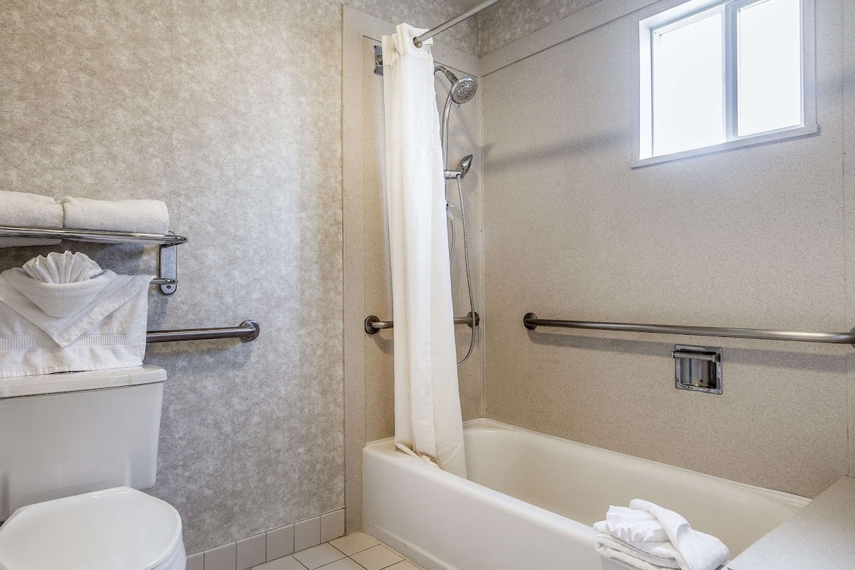 Quality Inn Half Moon Bay/Miramar Beach photo 3