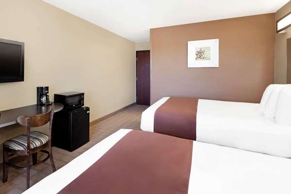 Microtel Inn & Suites by Wyndham Breaux Bridge photo 3