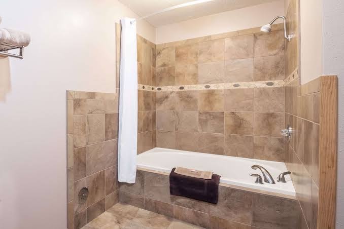 Days Inn by Wyndham Spearfish photo 3