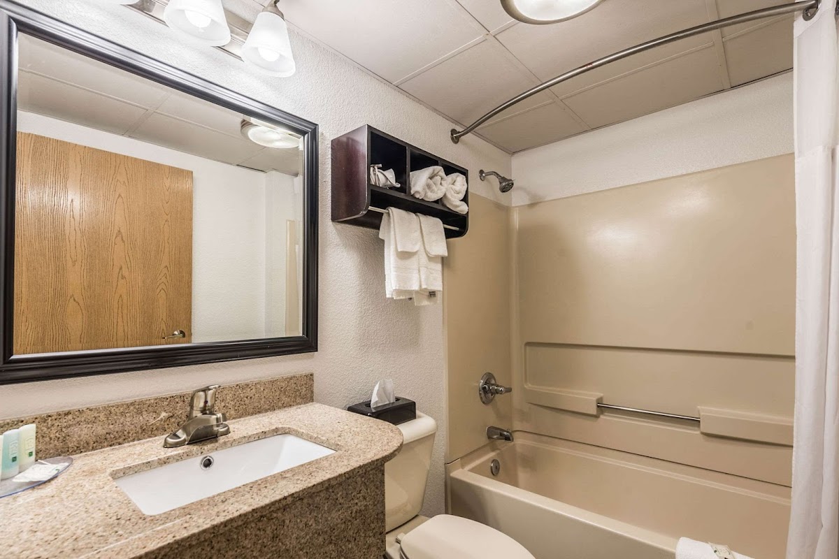 Quality Inn Grove City - Columbus South photo 3