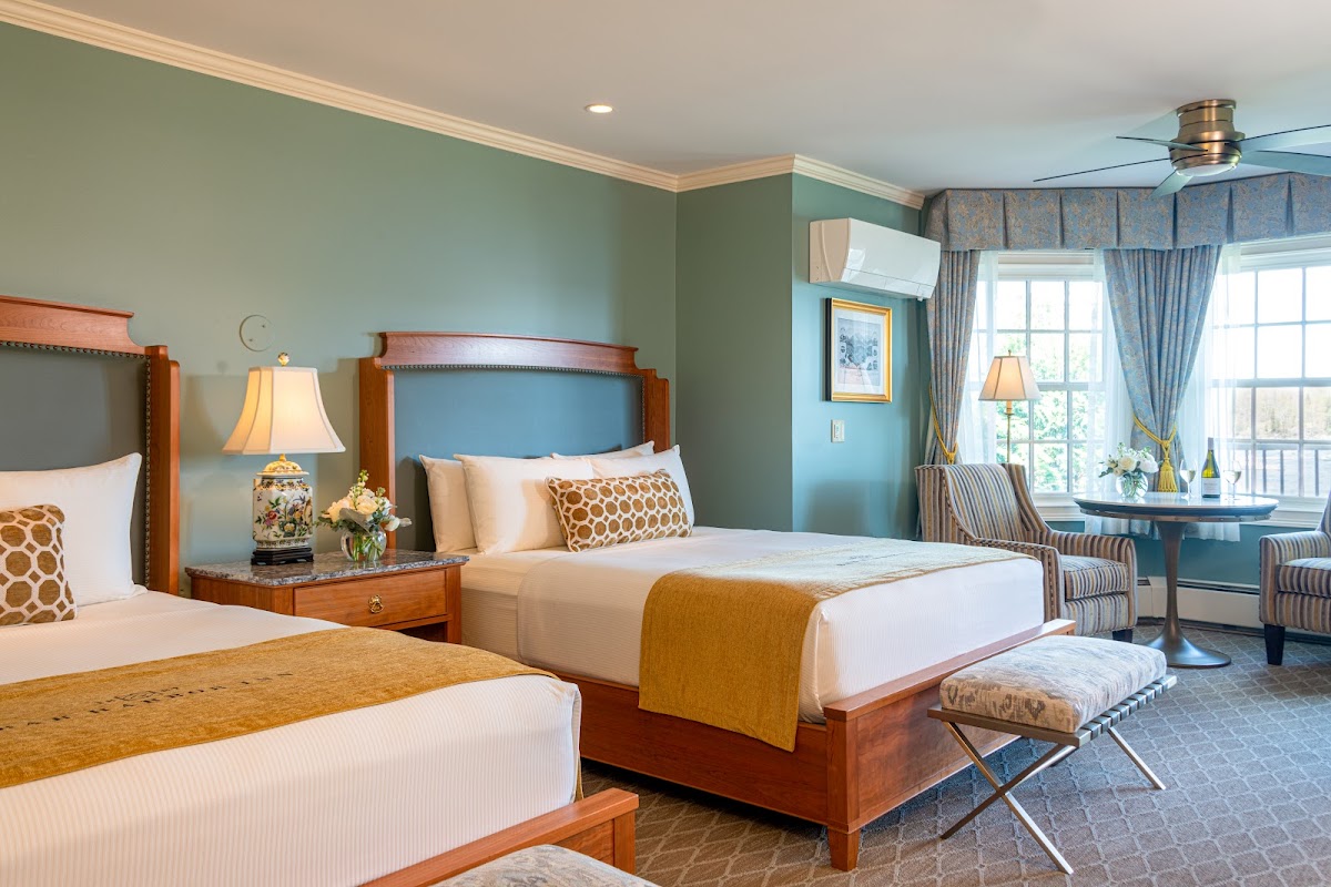 Bar Harbor Inn & Spa photo 2