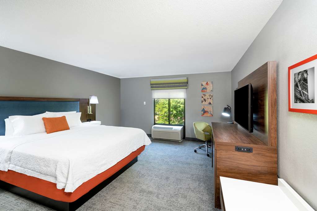 Hampton Inn & Suites Opelika - I-85 - Auburn Area photo 2