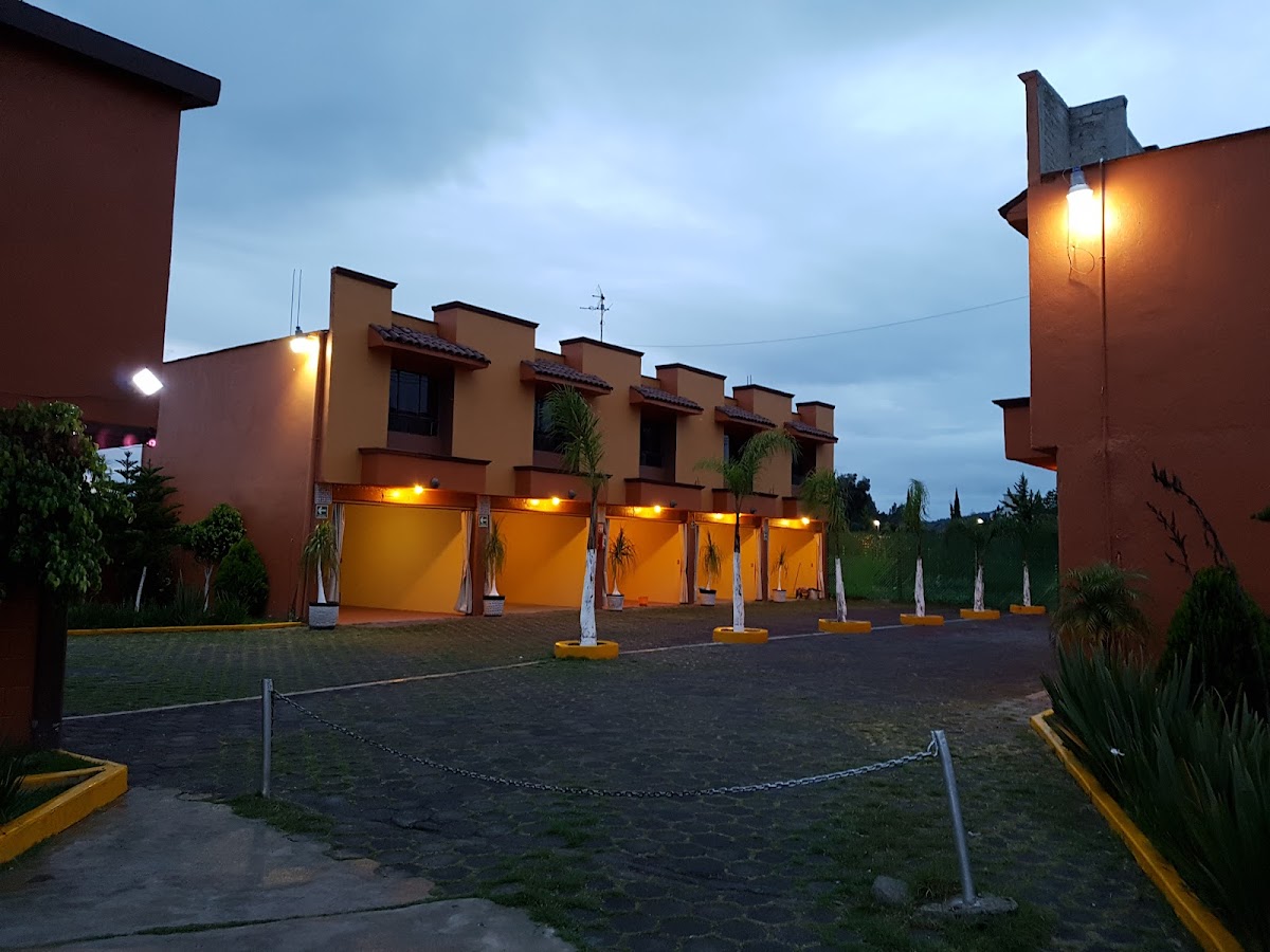 HOTEL ZIHUA photo 2
