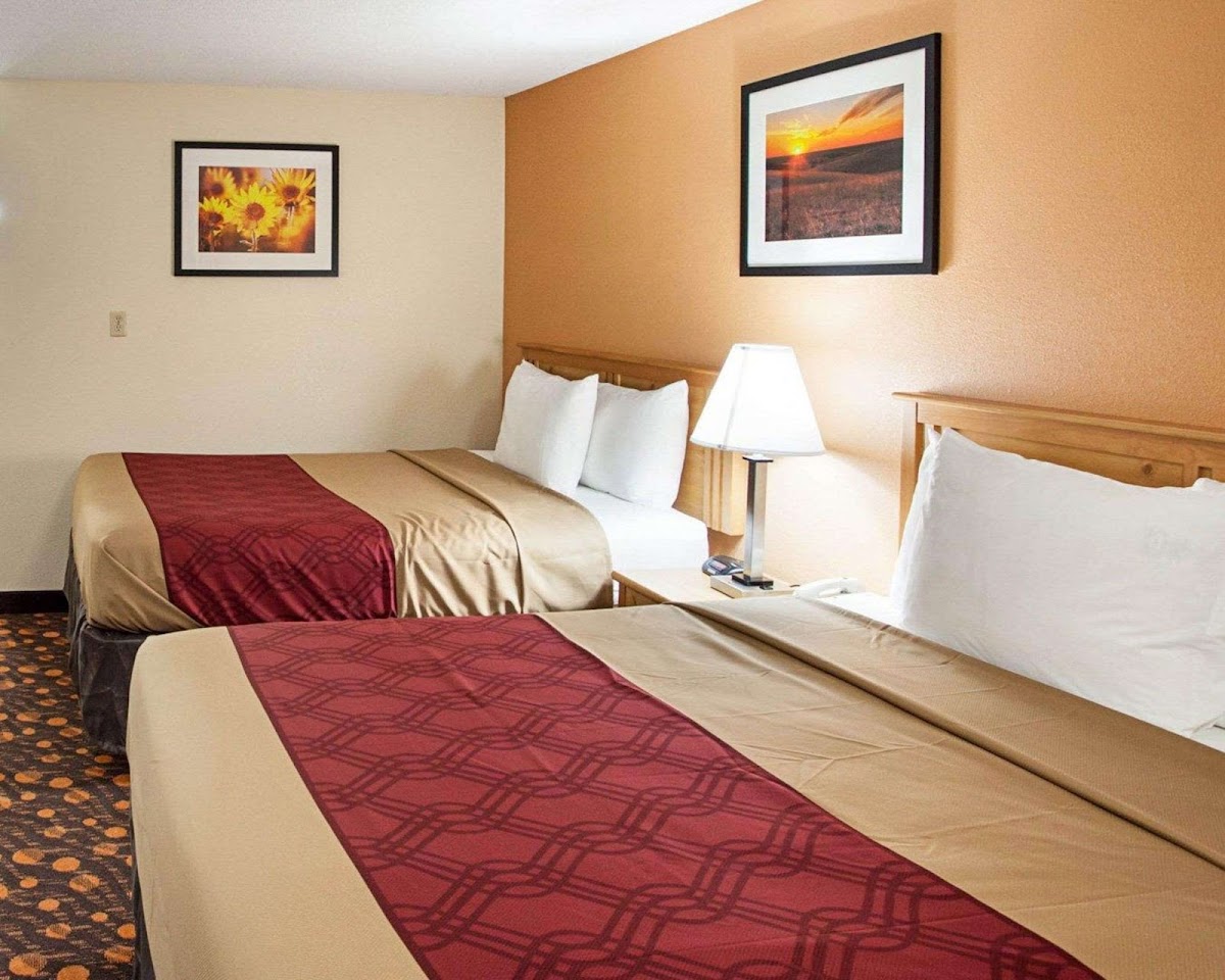 Econo Lodge Phillipsburg photo 2