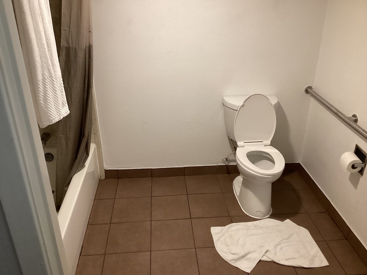 Motel 6 Memphis, TN - Graceland photo 3