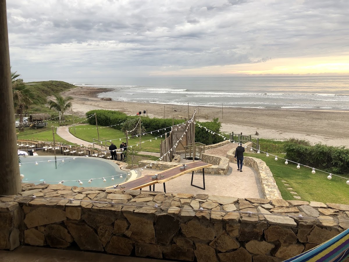 Cardon Surf Resort photo 2