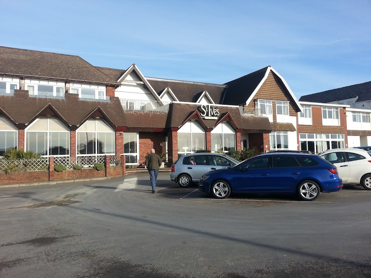 St Ives Hotel Ltd