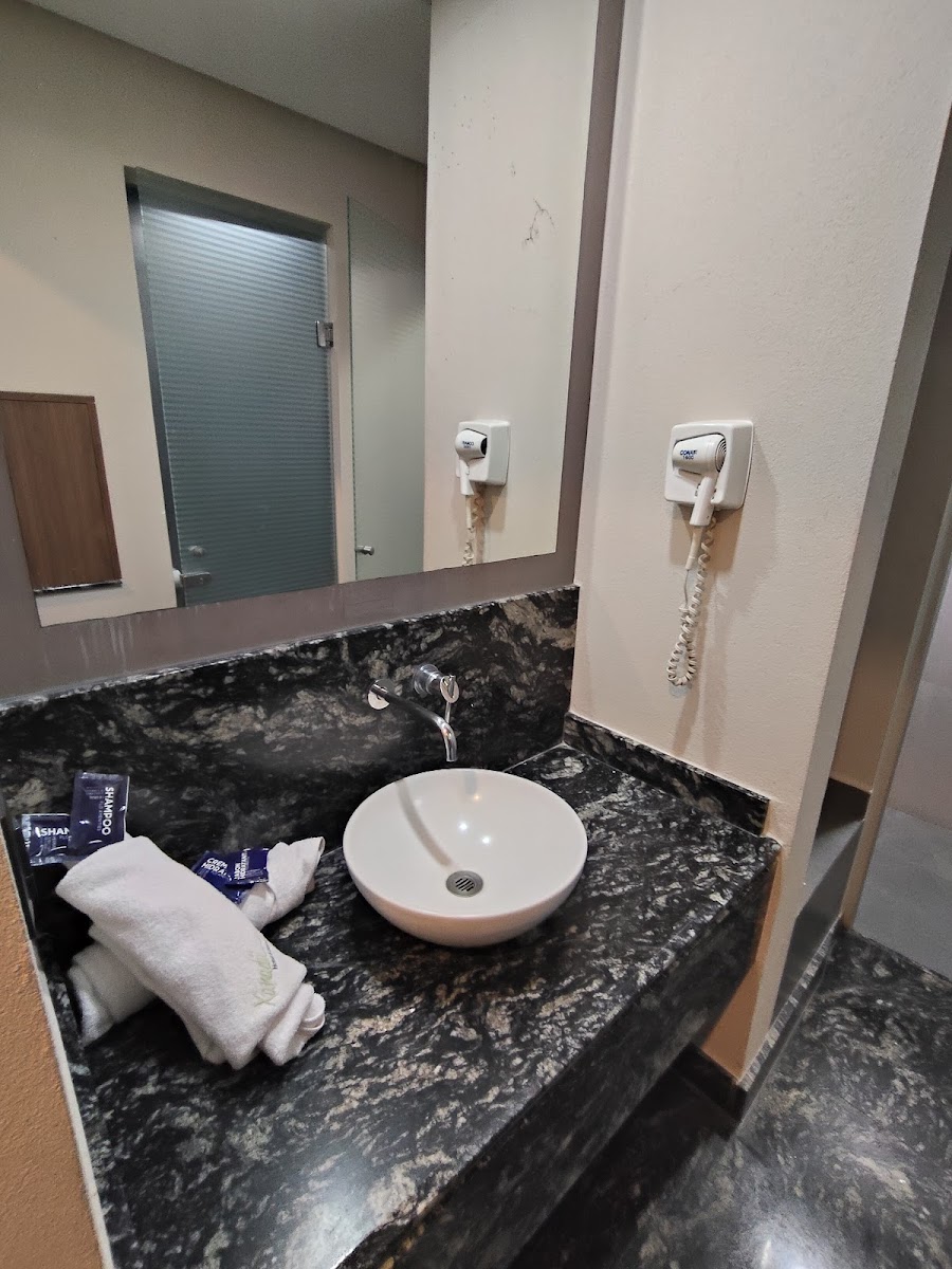 Xanadú Hotel & Suites photo 3