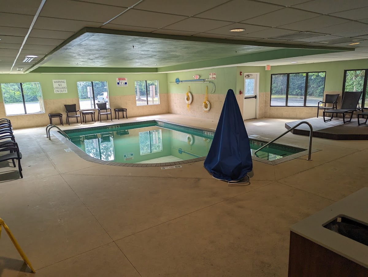 Holiday Inn Express & Suites Chesapeake by IHG photo 3