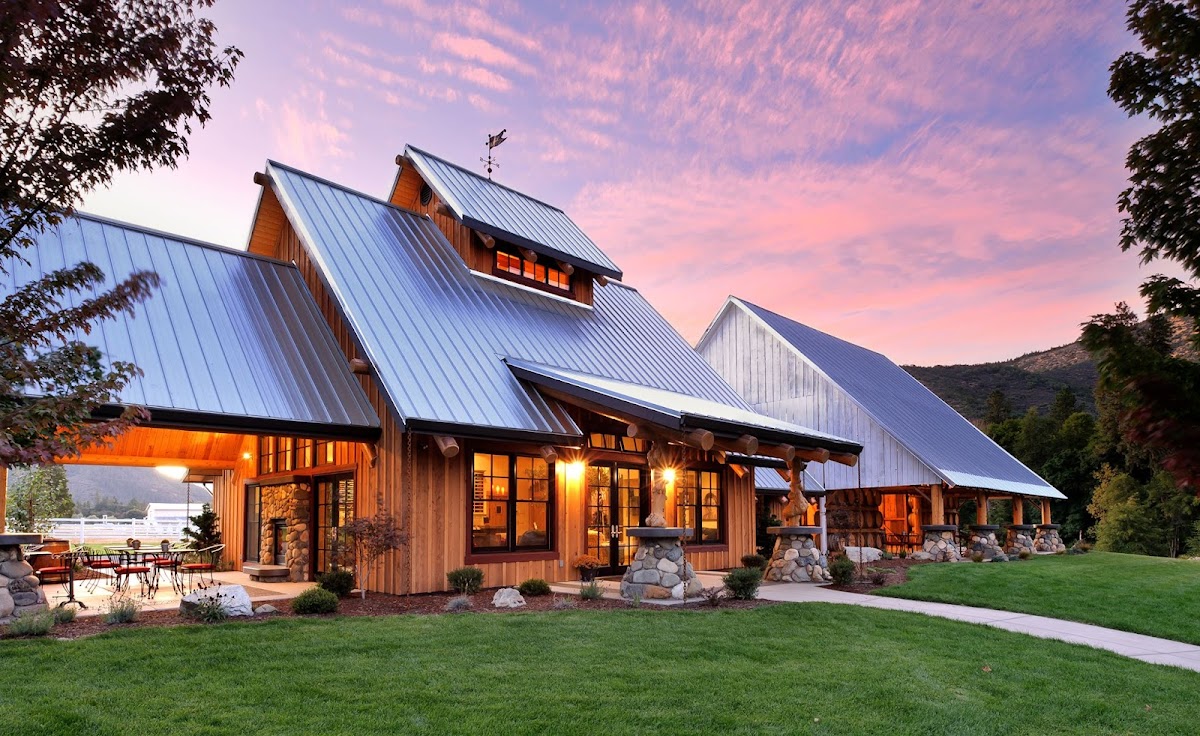 Red Lily Vineyards