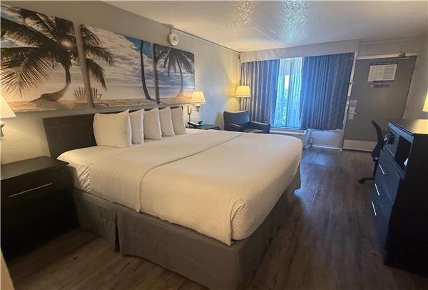 Days Inn by Wyndham Fort Lauderdale-Oakland Park Airport N photo 2
