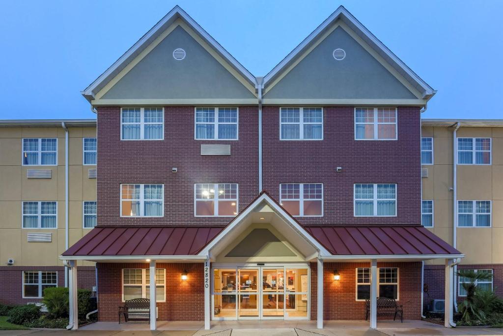 Sonesta Simply Suites Brookhollow