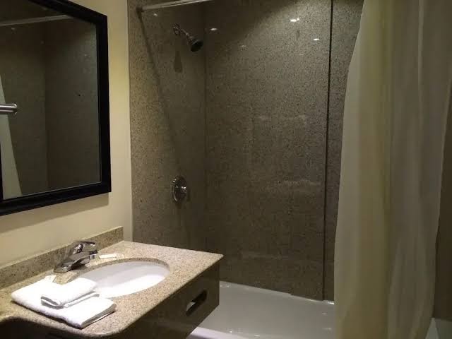 Barrie Motel photo 3