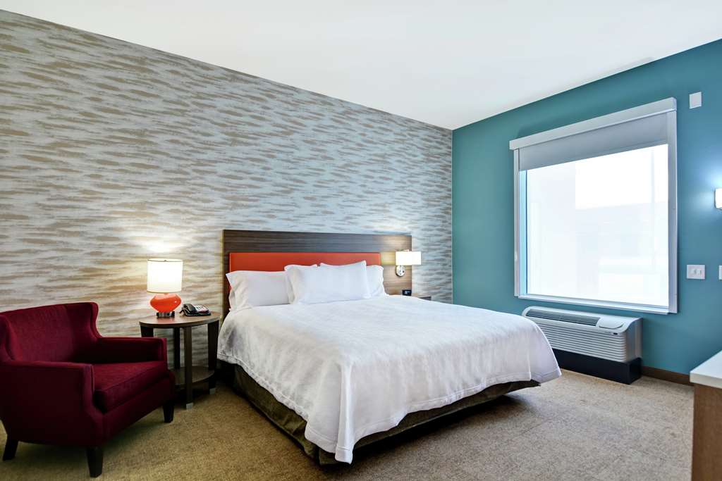 Home2 Suites by Hilton Bedford DFW West photo 2