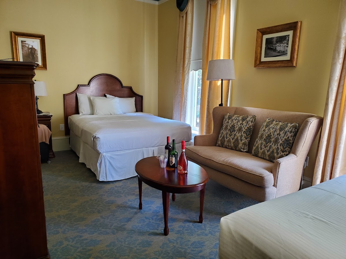 Athenaeum Hotel photo 2